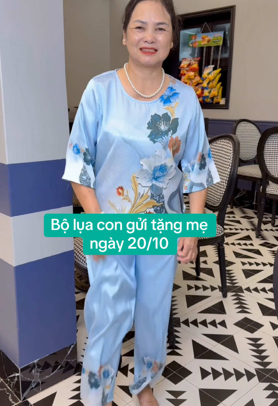 Bộ lụa in hoa con gửi tặng mẹ    20/10 món quà con muốn dành cho mẹ, chất lụa mềm mát #tiktokshop #boluainhoa #mehoa56 