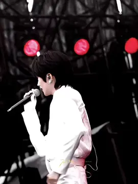 Sh******t! I'm coming, I'm coming🔥🔥🔥😭😭 #EliotHuang #HuangXing 