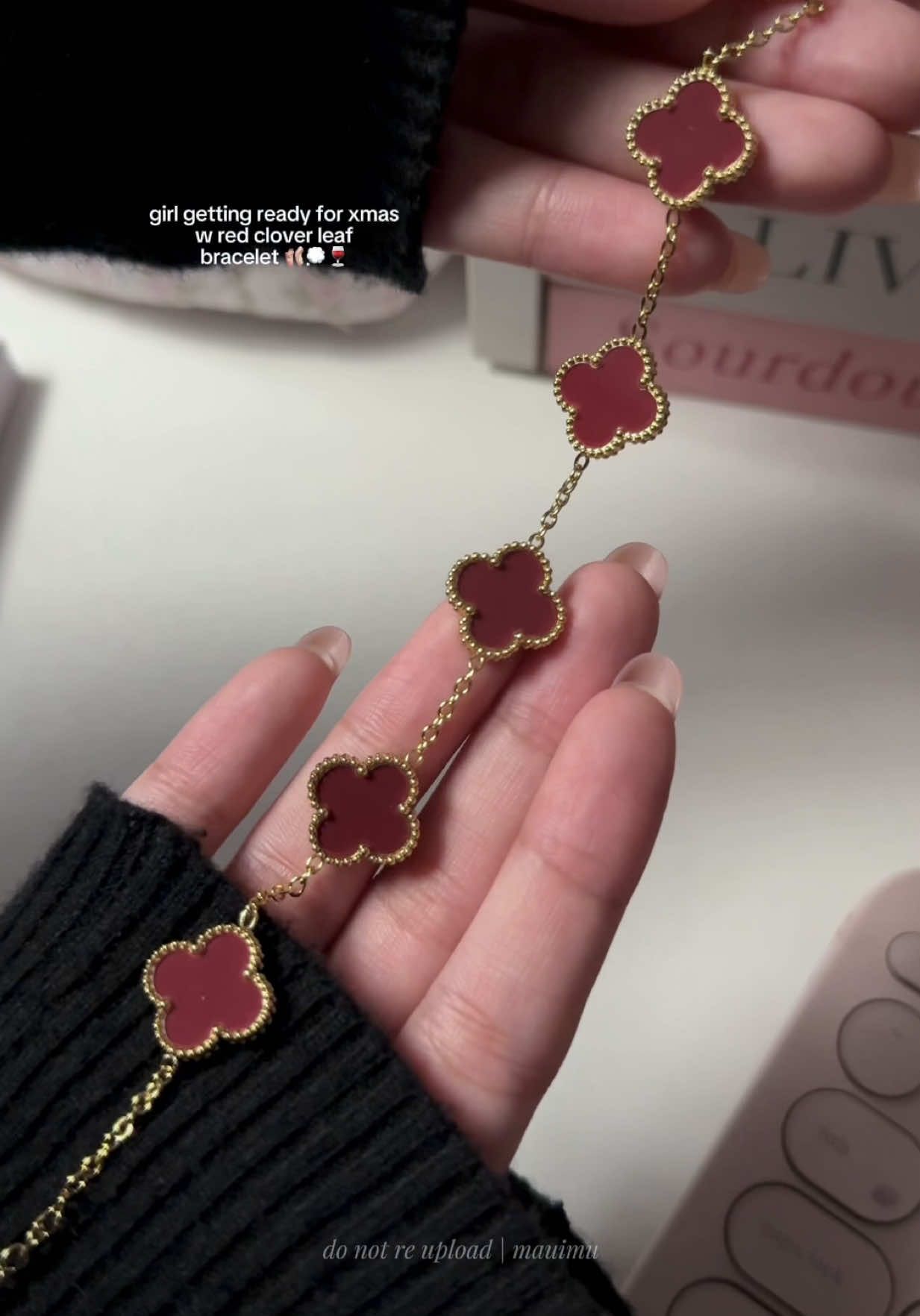 so classy clover leaf bracelet 💘🩰#cloverleafbracelet #bracelet #bracelets #braceletforwomen #redcloverleaf  💌 2025 New Version Laser 15mm Size Petal Bracelet Female Titanium Steel No Fading Bracelet, Fashion High-End Ornament