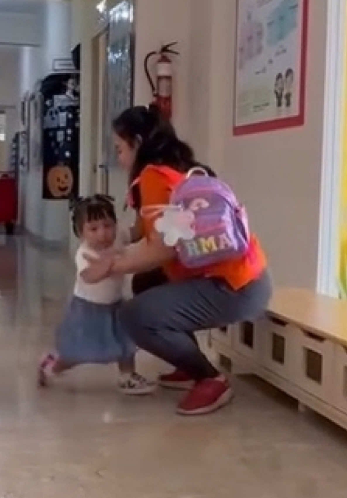 Berangkat sekolah : 😭😭😭 Pulang dari sekolah : 🥰🥰🥰 #lily #princesslily #ranaima #raffinagita1717 #bayilucu 