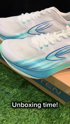 Koleksi baru di Seth Sports Palembang 🤯🔥 #fyp #sepatumurah #sepaturunning #sepatuolahraga 