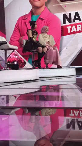 Ada Zahra sama coach Selfi Yamma, ada Naldy tp mimin fokus nya ke Arbil yg lagi bisik2 ke Coach Melly Lee. Bisik- bisik terus hehehe #indosiar #viral #video #tiktokviral #fypシ゚ 