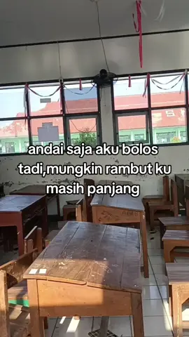 ini hari apa.?   hooo Senin🙂#smkbisa #smkhebat #smkbisasmkhebat #smknukap #fypシ゚viral 