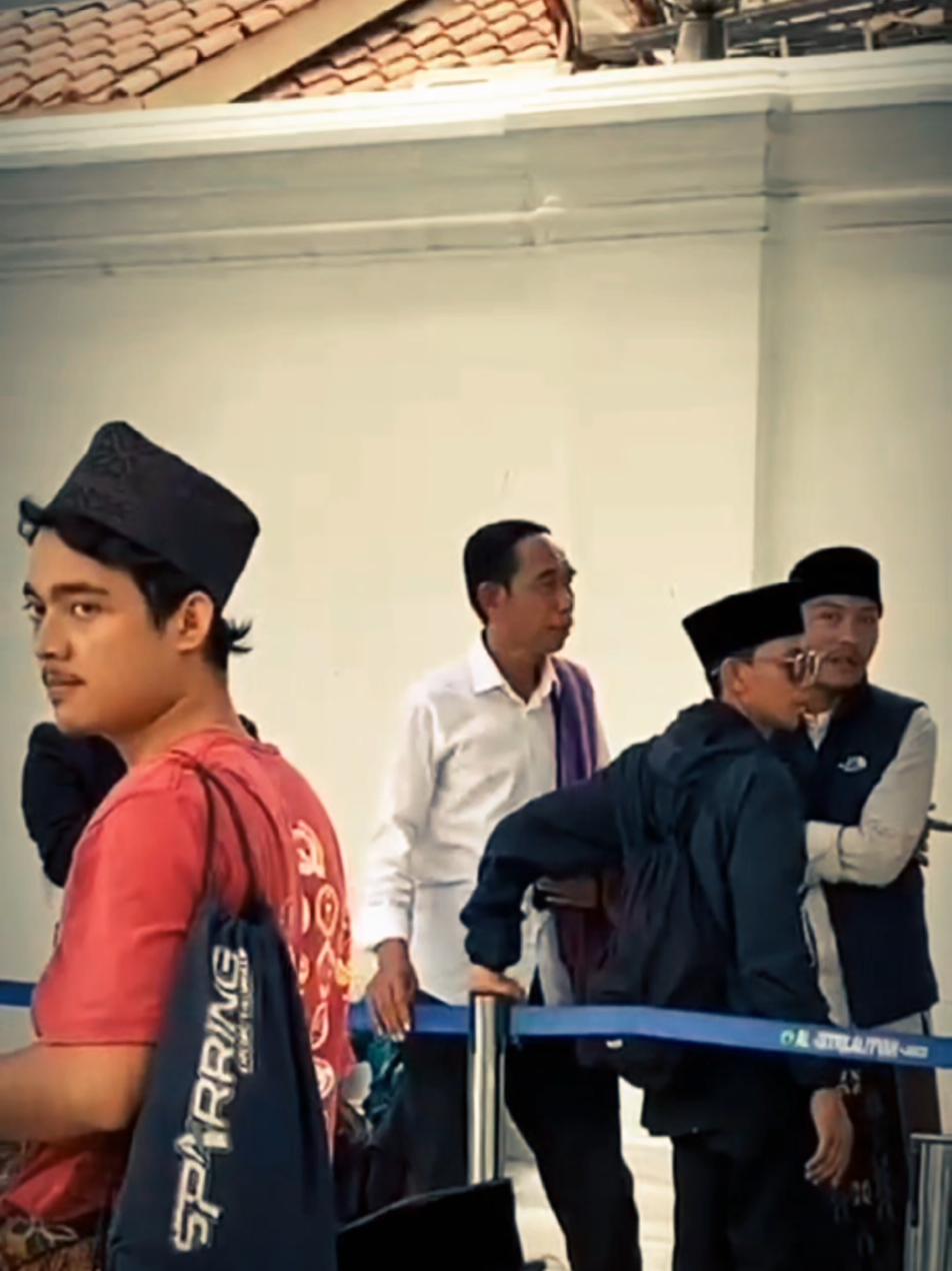 Membalas @iis.boutique1 yang ini mah Kw yah sodara😁