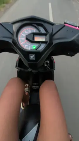 .            #4u #4upage #xybcafyp #beatesp #kangenjalan 