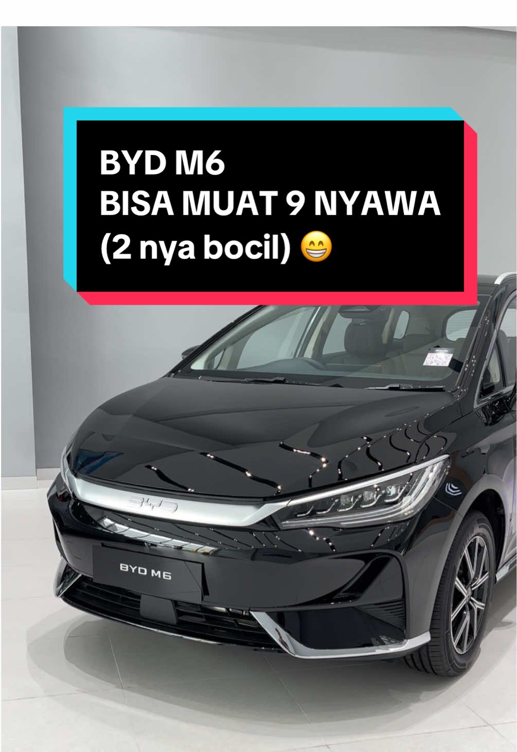PROMO OKTOBER BYD M6 M6 superior free service 4 th atau diskon 5 jt + free wallcharger atau diskon 8.5 jt M6 Standar free wallcharger atau diskon 8.5 jt aja OTR mulai 383.000.000 Range Battery bisa 530 Km Electric Panoramic sunshade DP mulai 70 Jutaan SPK sekarang ya !! 089615195005 #promomakan1010 #promobyd #readystok #hargabydm6 #dealerbyd 