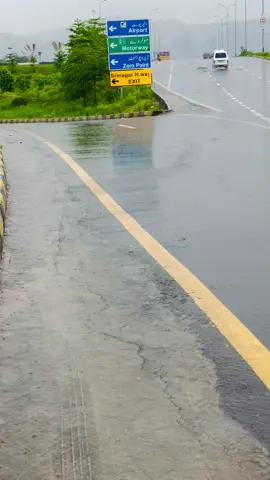 ✨:مجھ پسند ہے سردی کی پہلی ڈستک۔ 🥰 سرسراتی ٹھنڈی ہوائیں ۔ 💨 اداس شامیں🙃 ۔ پتوں کا گرنا ۔🍃 سورج کی آخری جھلک۔🌞 بادلوں میں چھپا ہوا چاند 🌙 #foryou #foryoupage #beautiful #islamabad #zeeshanzaman200 