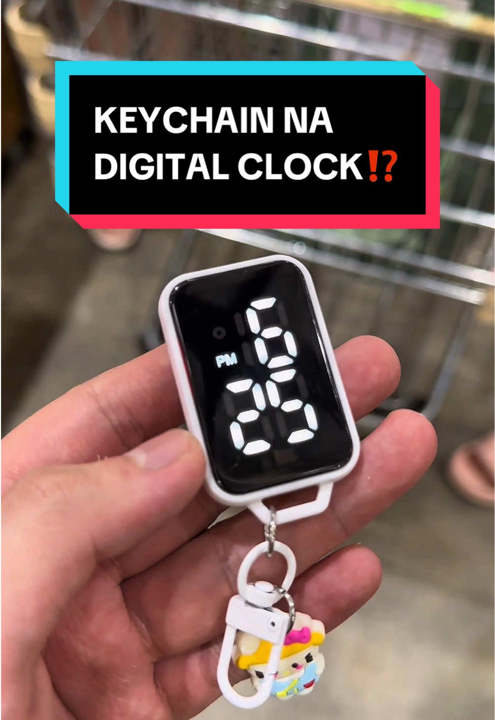 Keychain na digital clock na pwede i clip sa bag or sa mga susi or pwede din pang gift or give away❤️ #keychain #keychainclock #keychaindigitalclock #digitalclock #miniclock 