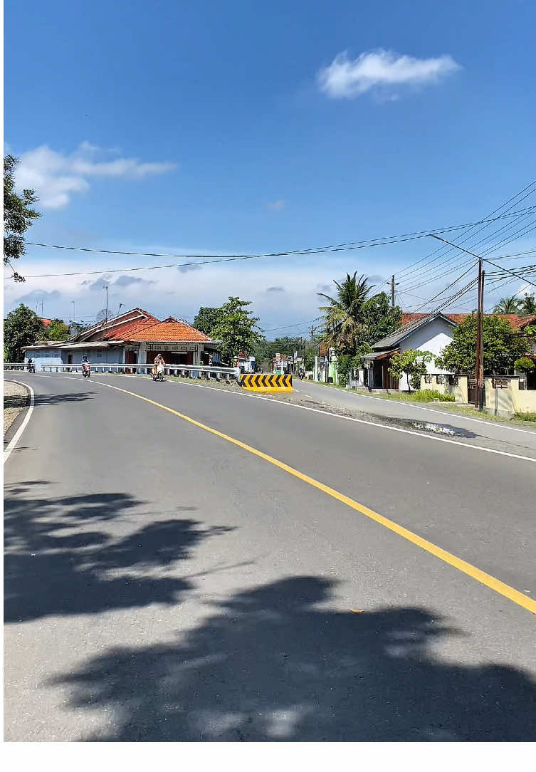 Jalur lintas selatan cilacap - pangandaran