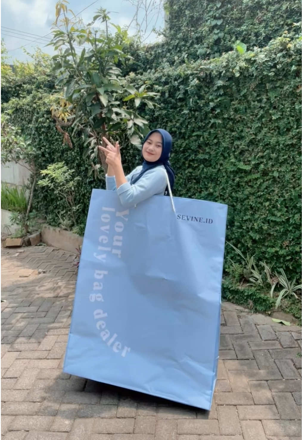 Kali ini sevine mau dibawa kemana lagi ya🤔JOIN LIVE NOW⁉️ #mel #TasWanita #TasSelempang #Totebag #SevineID 