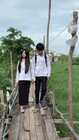 លាភមិចមើលមុខយ៉ាហើយញញឹមរហូតអញ្ចឹង😂😆@(:( @Yaa🪐 #រឿងវិប្បដិសារី 