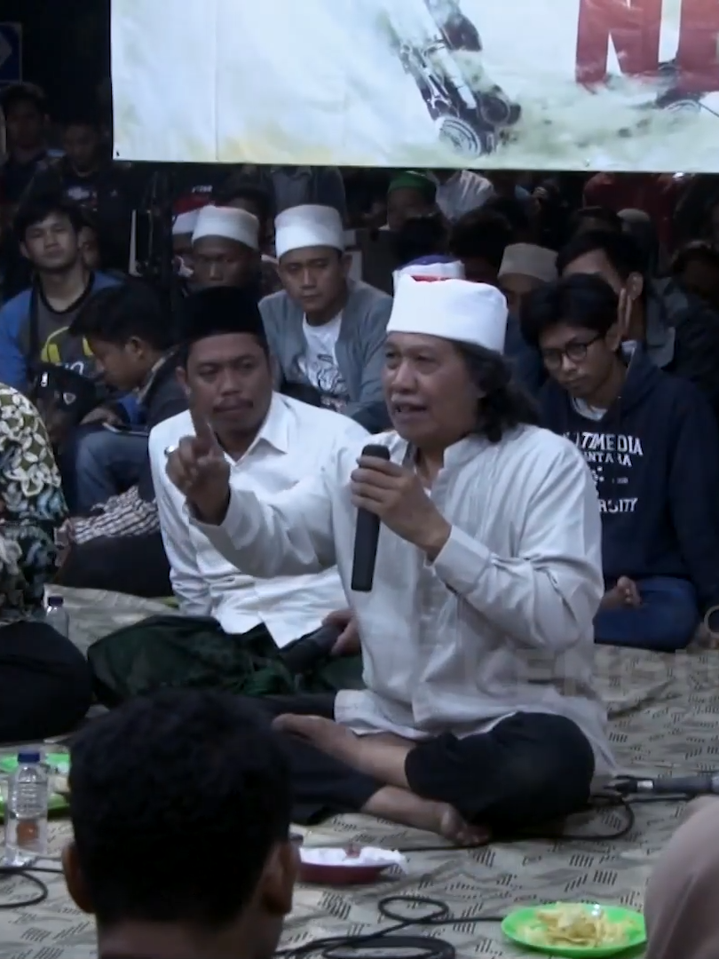 Berdiri dalam Salat: Bersama Pohon-pohon Bertasbih kepada Allah