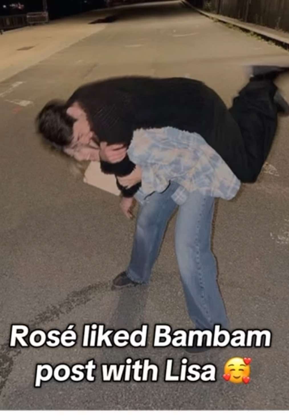 Rosé liked Bambam post with Lisa 🥰 #ROSÉ #LISA #BAMBAM #BLACKPINK #Lalisa 