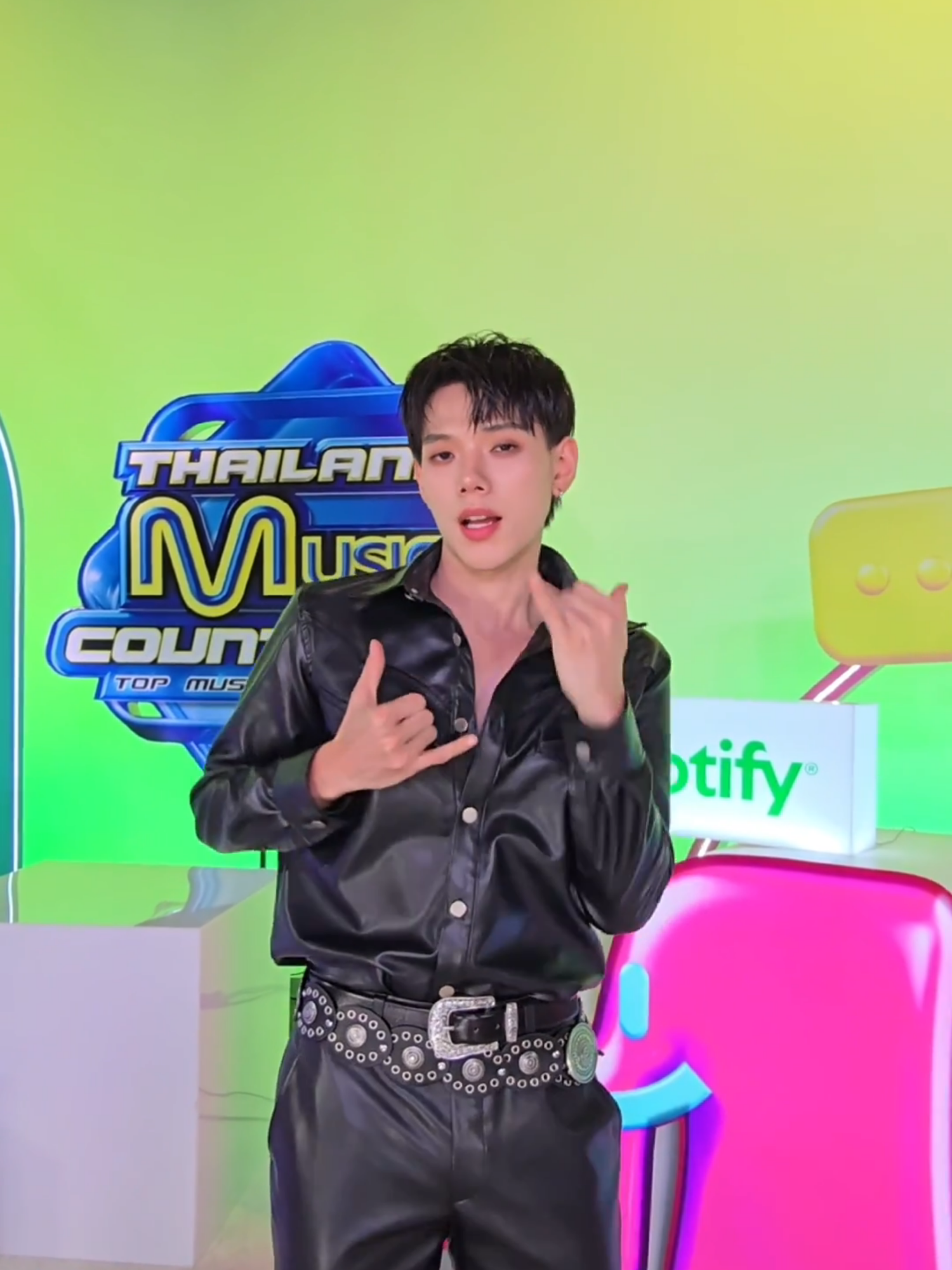 กระต่ายขาวเสิร์ฟอีกแล้วค่ะ🐇🥵 @oueiija  #DAOU #ต้าห์อู๋ #TMC_EP21 #TMC2025 #ThailandMusicCountdown #TrueCJCreations #Ch3Thailand #บันเทิงTikTok