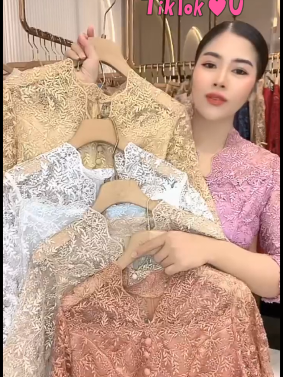 #เสื้อแม่เจ้าบ่าว #เสื้อแม่เจ้าสาว #ตกแต่งกระดุมหน้า#เสื้อลูกไม้ใส่ออกงาน #ร้านดังในติ๊กต๊อก @T&M-SHOP.59 @T&M-SHOP.59 @T&M-SHOP.59 
