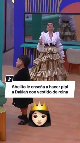@Abel Saenz R. le da trucos a @DalilahPolanco para hacer pipi con su vestido  #LaCasaDeLosFamososMx 