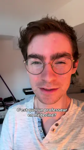 Le professeur en médecine Chatbot médical en bio #médecine #internes #externes 
