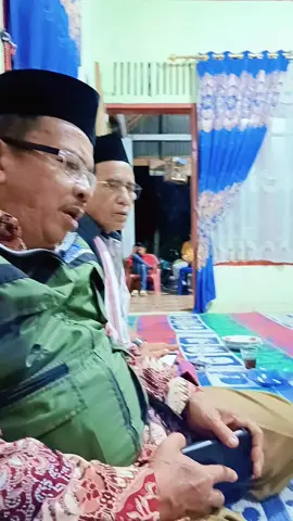 Mingguan zikir ya akrama itu dilaksanakan setiap hari Kamis malam di Nagari III Koto aur malintang kecamatan IV koto aur malintang, kabupaten padang pariaman yang mana ini diterima oleh setiap anggota yang ikut sebanyak ± 27  ##rang_siak #alaik_kampuang 