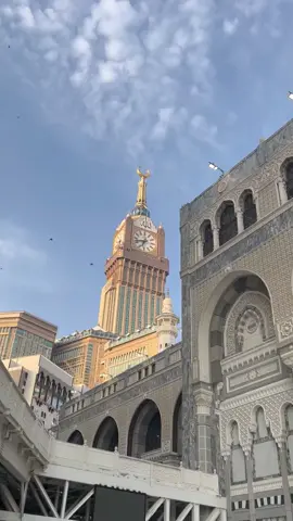 Umrah adalah perjalanan hati. Mari kita bersama-sama merenungi kebesaran Allah dan merasakan kedamaian di Masjidil Haram