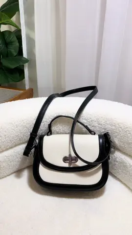 Emilia Bag by age free sumpah bagus bangettt #TeamAgefree #FashionPlayground 