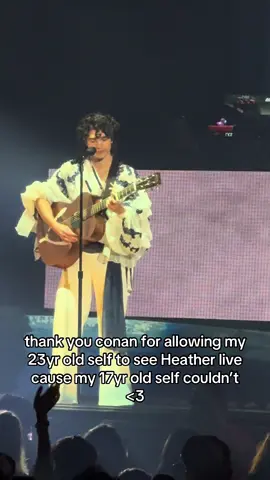 kid krow came out 4 days before my 18th birthday and it was the best early birthday gift the universe could’ve given me cause i had just gotten broken up w a few months prior 😭 #kidkrow #conangray #heather @conangray @coneworld 