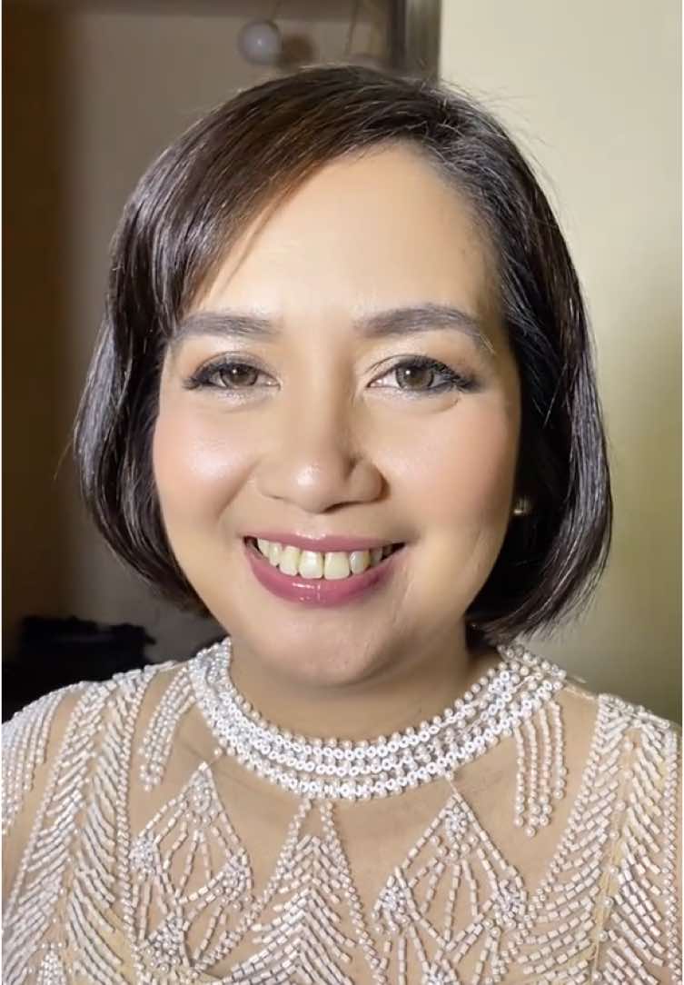 Get your holiday glam on and be mezmerized! Thank you to for trusting, Ms. Jenny! ❤️ For bookings and inquiries, kindly send a dm or message me on my fb acct Glam by Grace. ✨ #makeupartist #softglam #makeuptransformation #makeupartistmanila 