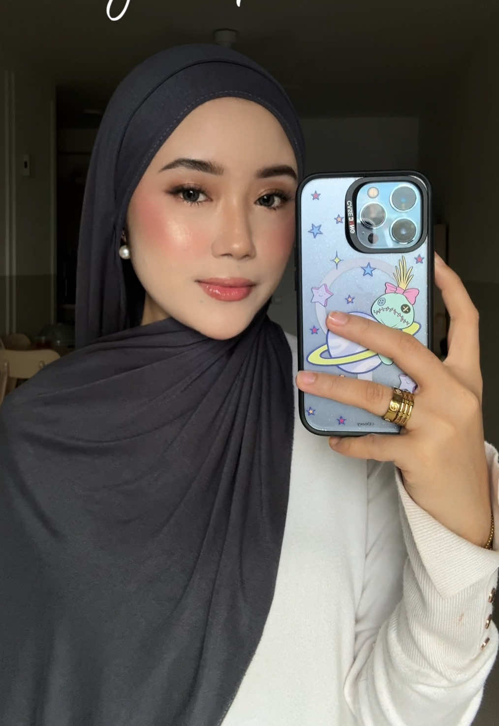 Can’t believe how easy it is to switch up my phone style now 😍✨ I’ve been using the ImagiSnap case and I’m obsessed — the frame stays, and I just change the back cover whenever I want 💅💖 Feels like a new phone every day without the cost (and waste 🙊♻️) Plus... the Tsum Tsum collection? Too cute to handle 🧸💫 @shopcasebangmy  #shopcasebangmy