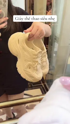 Giày thể thao siêu là nhẹ #dép #thểthao ##dép #xuhuongtiktok 