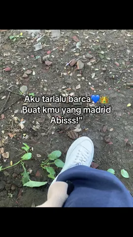 Is baru menang aja udah sombong siapa lgi kalo bukan🙊
