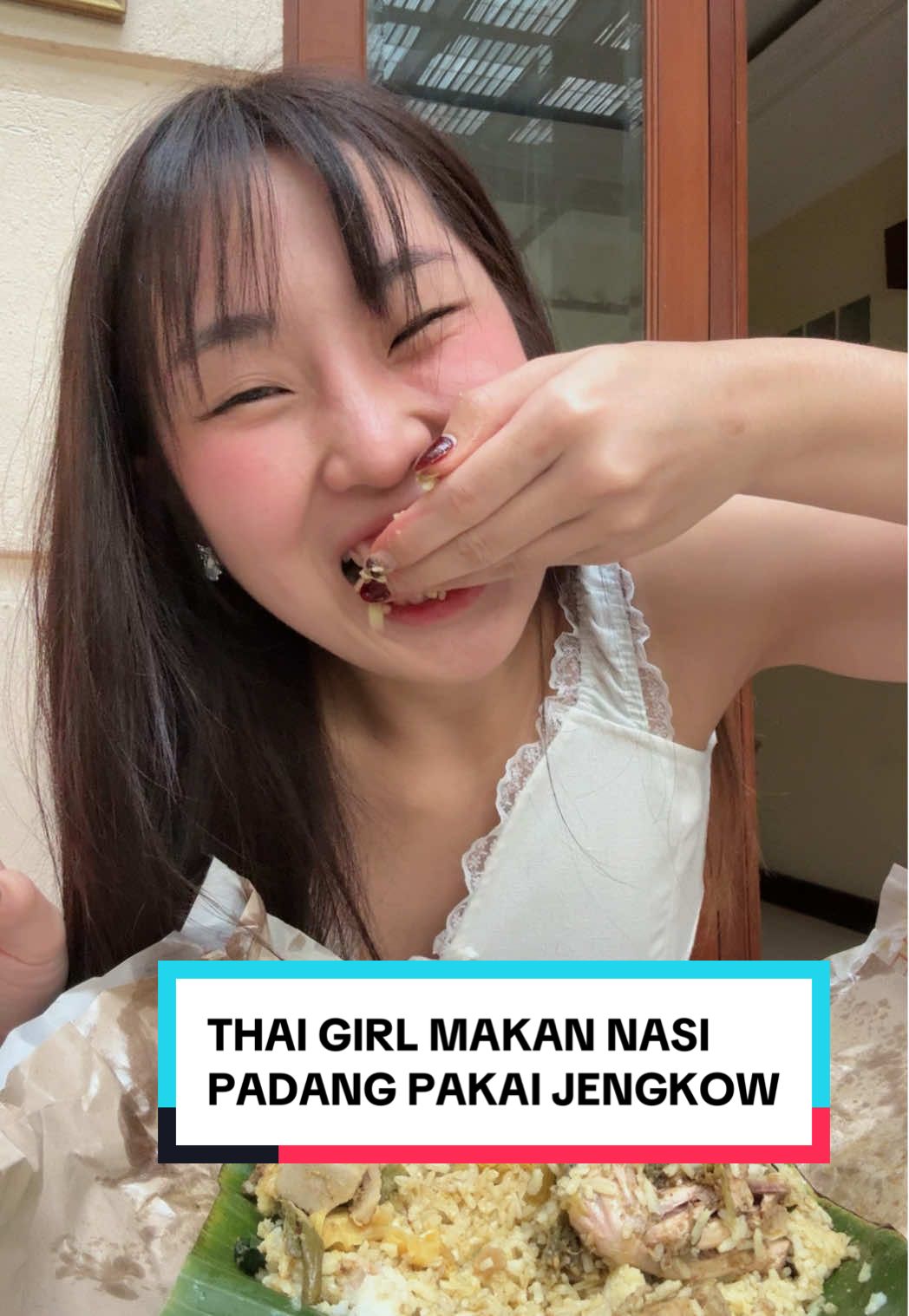 Aku suka NASI PADANG sama JENGKOW. Kamu makan nasi padang pake 3 jari atau 5 jari? 🥰🤪 #fyp #foryoupage #nasipadang #payakumbuah #jengkow 