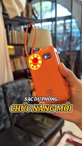 Một chiếc sạc dự phòng tiện lợi dành cho những ai thường đi công tác hay du lịch #sacduphong #cameraan #goojodoq #shoputni 