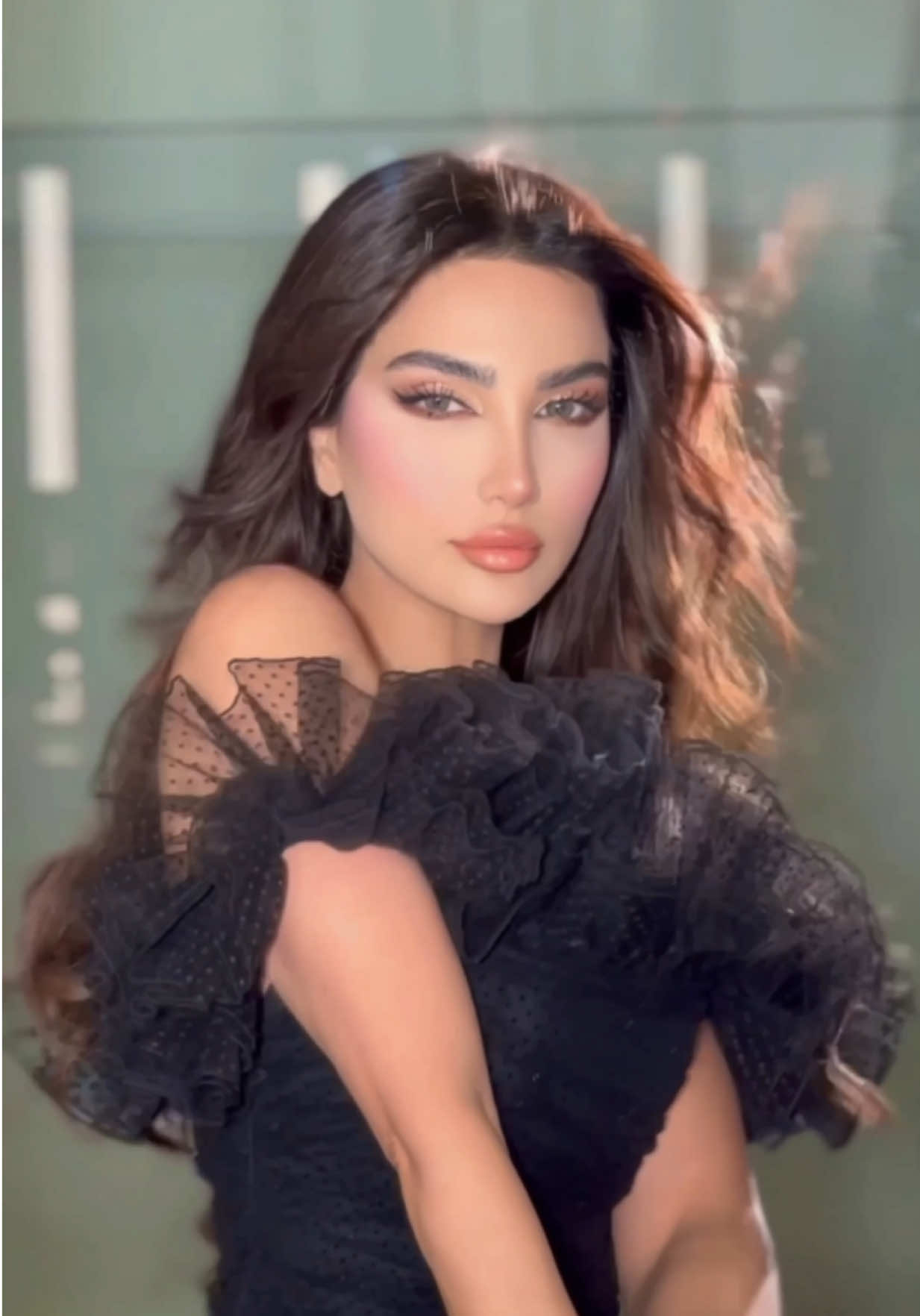 كيف بدك عني تغيب ♥️ #شيراز #الفنانة_شيراز #شيراز_اللبنانية #Shiraz #Shirazlb 