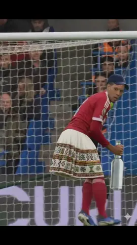 ayi vandijk 😂😂😂😂😂😂😂😂  #creatorsearchinsights #fyp #viral #liverpool #vandijk @ķíñĝ.👑 Êĺá 