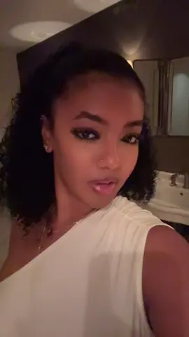 mando bathroom tiktok 