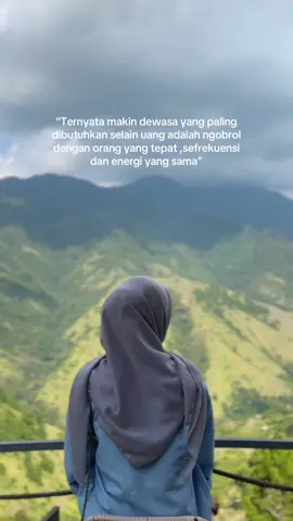 Seperti alunan detak jantungku, aku hanya rindu#katakata #liriklagu #sadvibes #xzyabc 