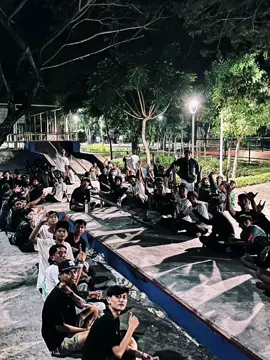 Lokalan ARUS KERAS🔥💥 #persebayafans #bonek #persebayasurabaya🐊💚 #aruskeras #fyp 