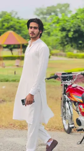 #Awan 1     👀🤍🫶🏻@اعوان🚩  #Repost🍁 #itz_aliyan_atk #foryoupage #viral_video 