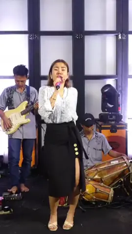 mabok brutu vocal: anik arnika#promomakan1010 #tarlingpantura #tarling_indramayu_cirebon #fyp 