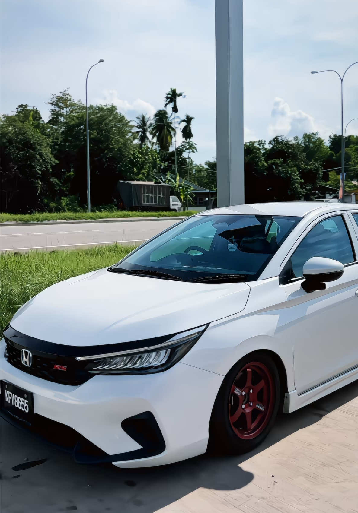 LowProfile 🤑 #cityhatchback #37⚡️28 