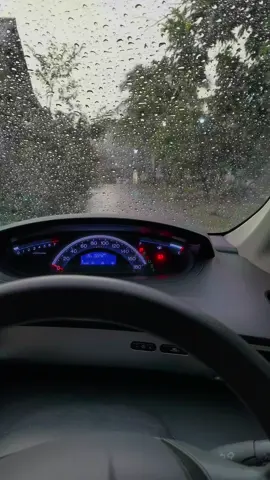 agar ku lihat, senyum di tidurmu malam nanti