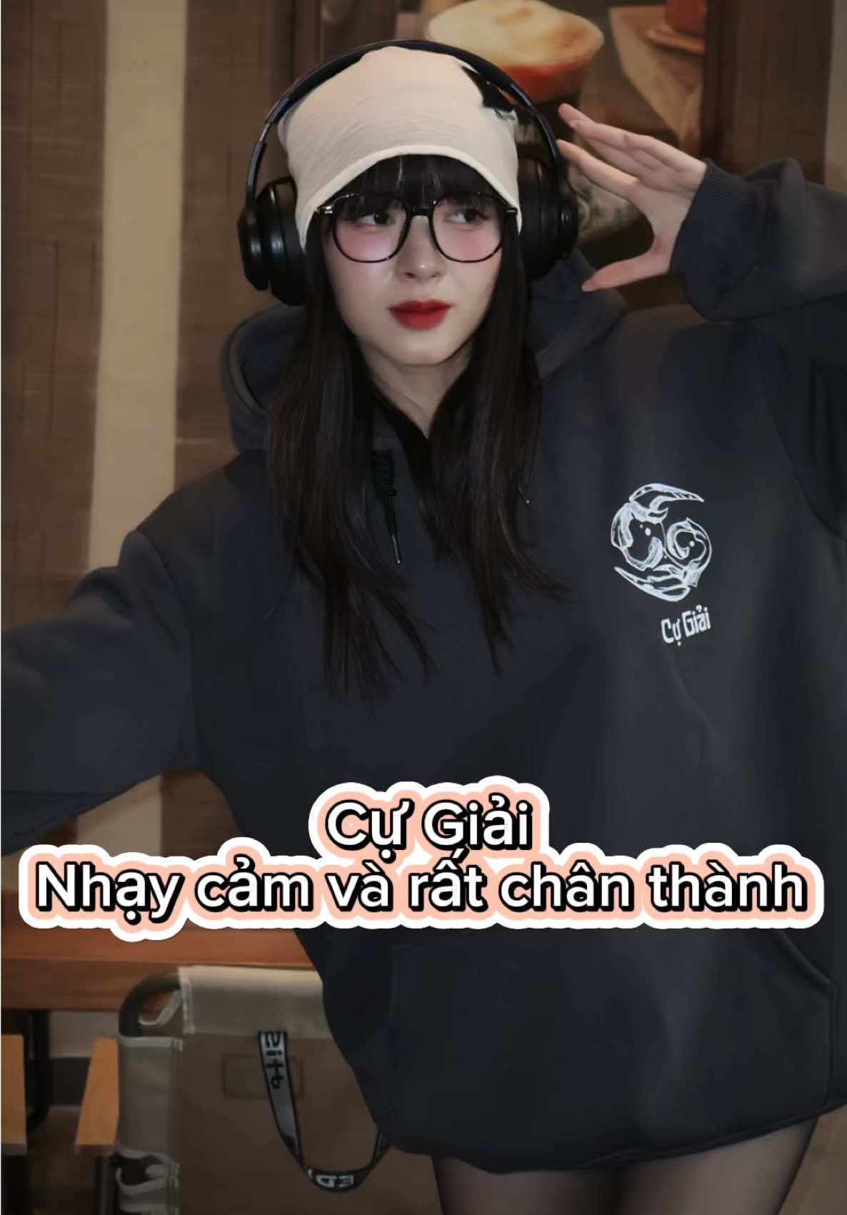 Cự giải - nhạy cảm mà rất chân thành #windclothing #xhtiktok #ilovetiktok #hoodie #xuhuong 