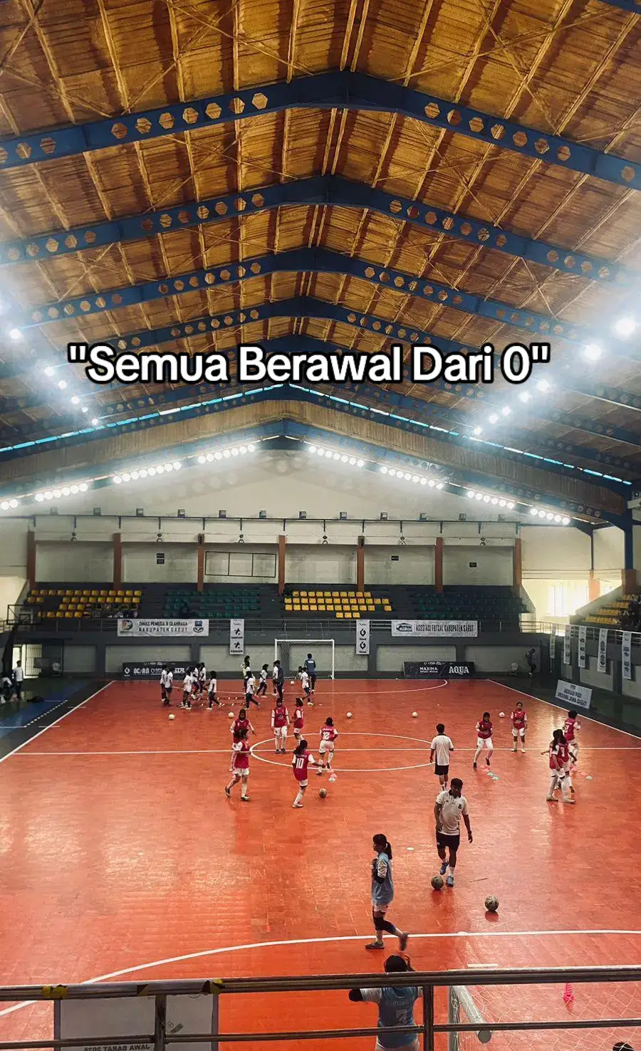 Diantara banyaknya ketidak mungkinan yang ada, aku percaya bahwa doa bisa merubah apapun.  Percayalah, semua akan bertemu pada titik terbaik.  #coach #futsal #futbol #fyppppppppppppppppppppppp #masukberanda 