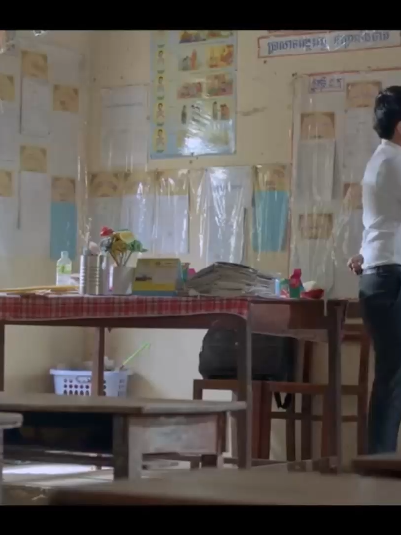 អូនធ្លាក់😅 #B9KHR #b9khr#B9cambodia #B9 #khmer#b9khr#foryoupage #foryouviralvideo