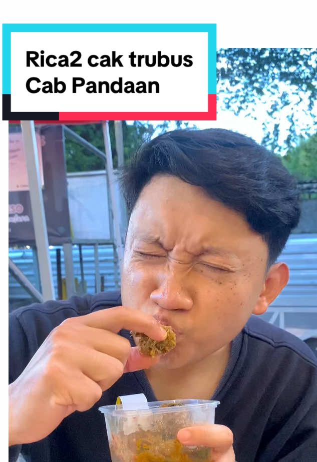 Ehemmm mandi bumbu, menu favorit kalian apa ini bret 🙌🏻 #jajanantiktok #makan #ricarica #caktrubus #makanpedas @caktrubus.87 