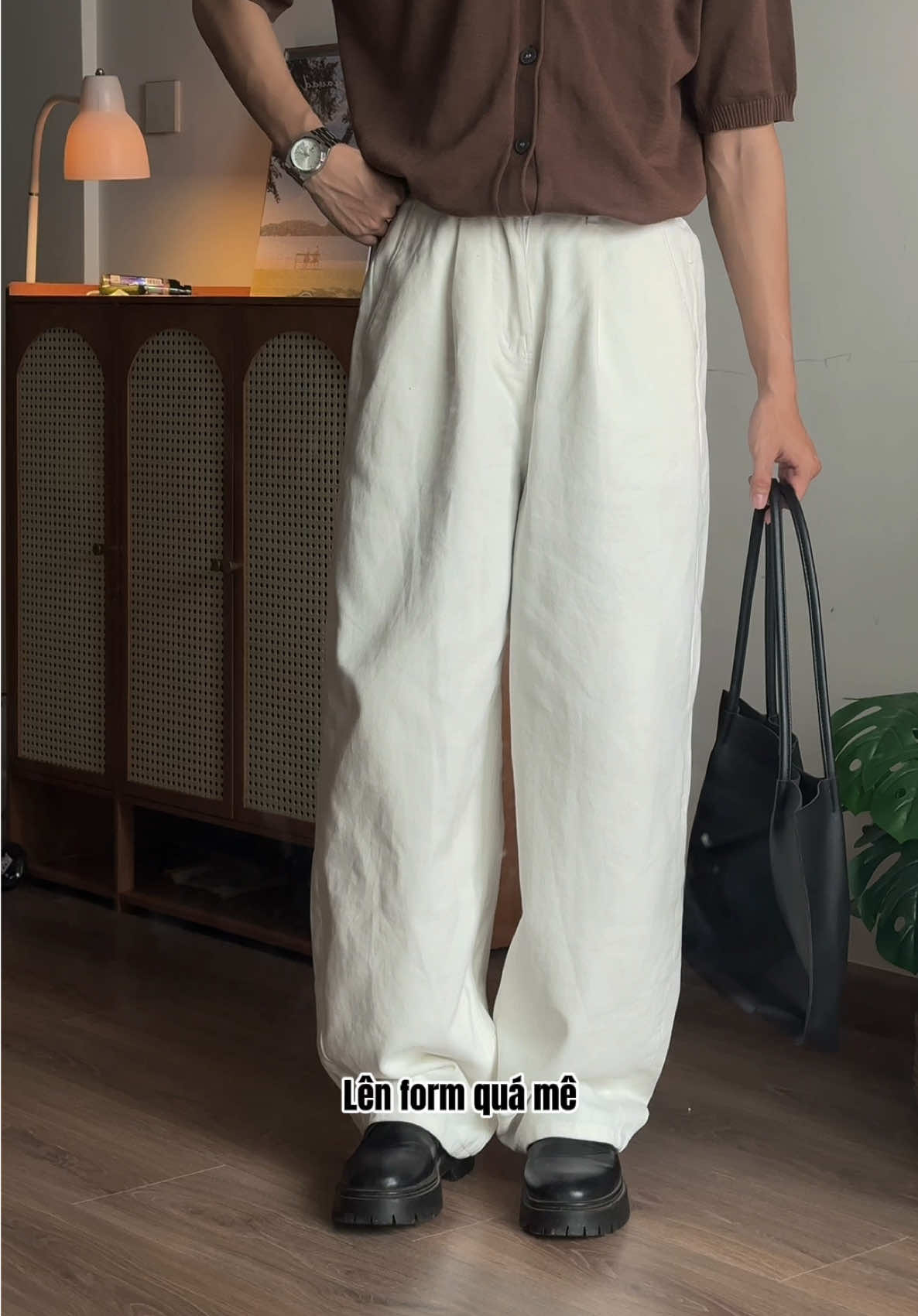 Các cậu đã có quần jean trắng chưa 🥰