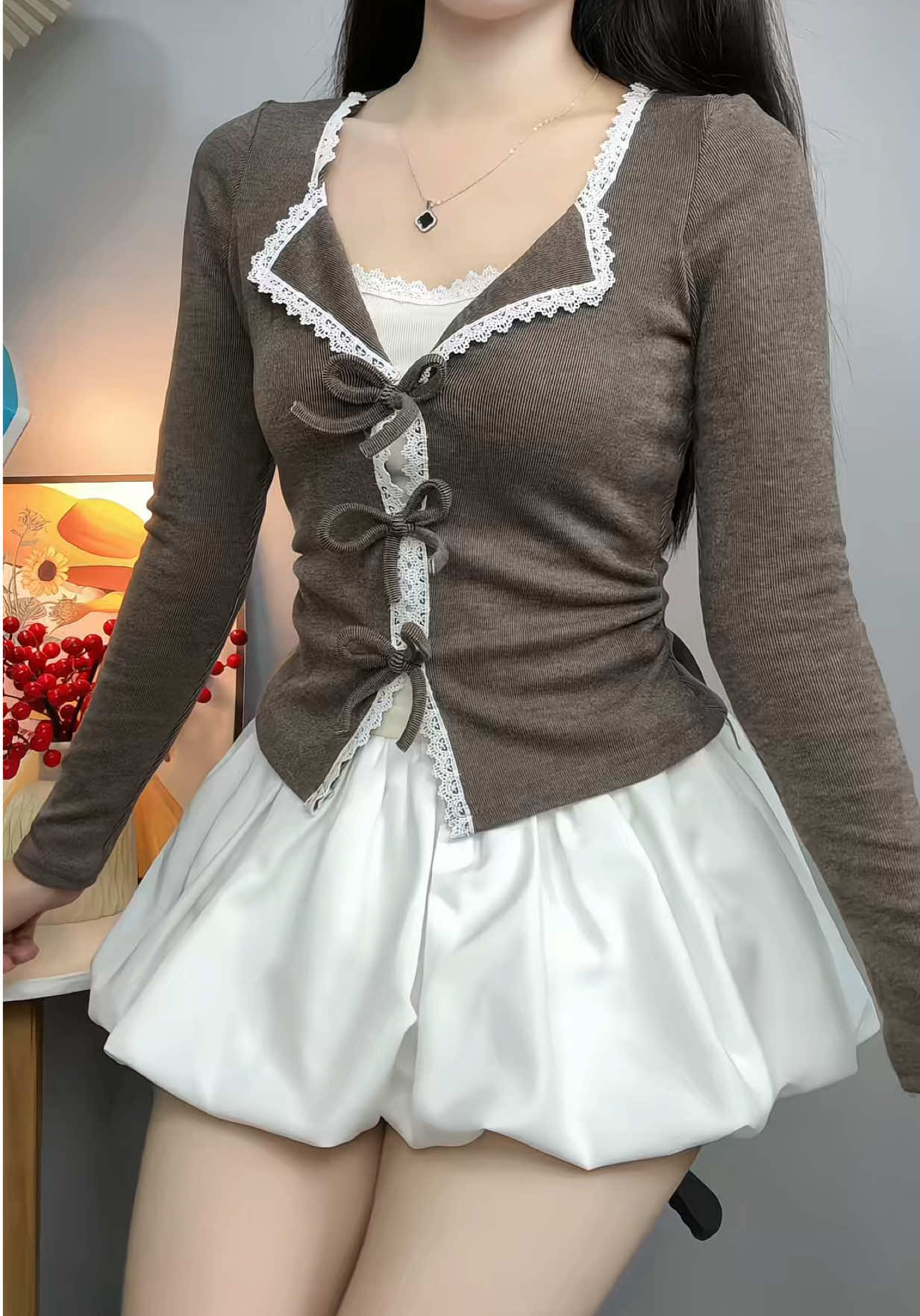 Đẹp từ phom đến chất,ko biết chê điểm nào lun á,hack dáng lắm lun👍#aothundaitay #aodaitay #aohottrend #xuhuong #thoitrang 