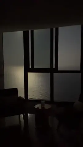 6:41 an evening above the ocean.  #fyp #travel #australia #foryou #777salty 