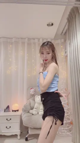 中秋節賞月還是賞我 #傻狗搖 #短裙aoa #卡點舞 #dance #一学就会系列 