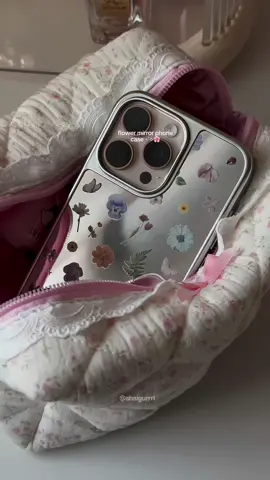 mirror phone case cutiee 🌸💫 #phonecase #case #caseiphone #iphoneaccessories #fyp 