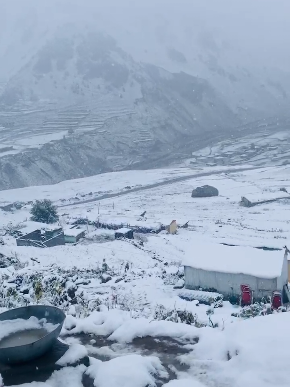 TODAY NARAN 06OCT BOOK YOUR TRIP NOW.. #naran #snow #snowseason #narankaghan #paktour 